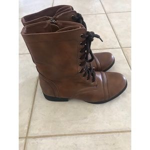 Madden Girl Brown Lace Up Combat Boots | SIZE 8